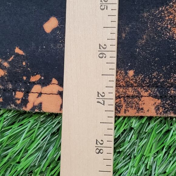 Wolf Portrait Bleached Shirt S/M 19x27 Black Edgy - Picture 7 of 12